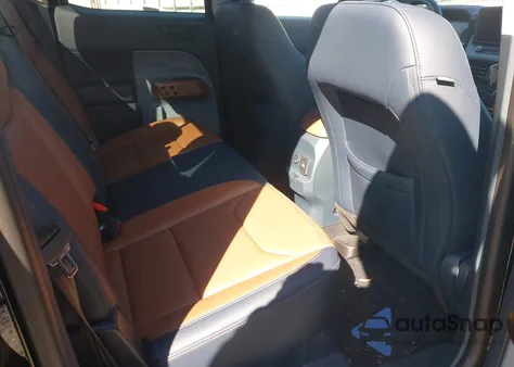 2023 Ford Maverick Lariat z USA, uszkodzony, nr VIN 3FTTW8E36PRA33026